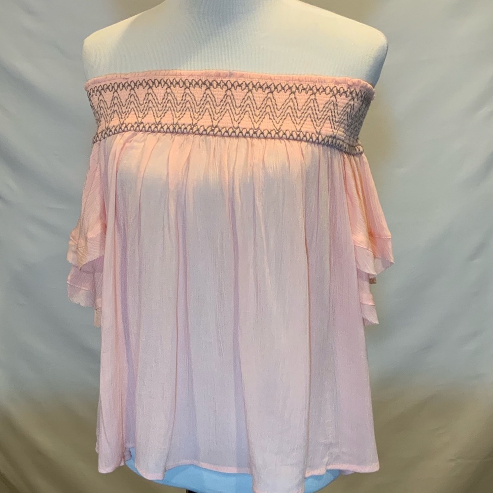 Just in! Peach Off the Shoulder Top - Picture 4 of 8